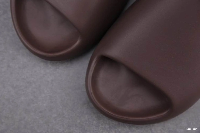 G55495 Adidas Yeezy Soot Slide 1029